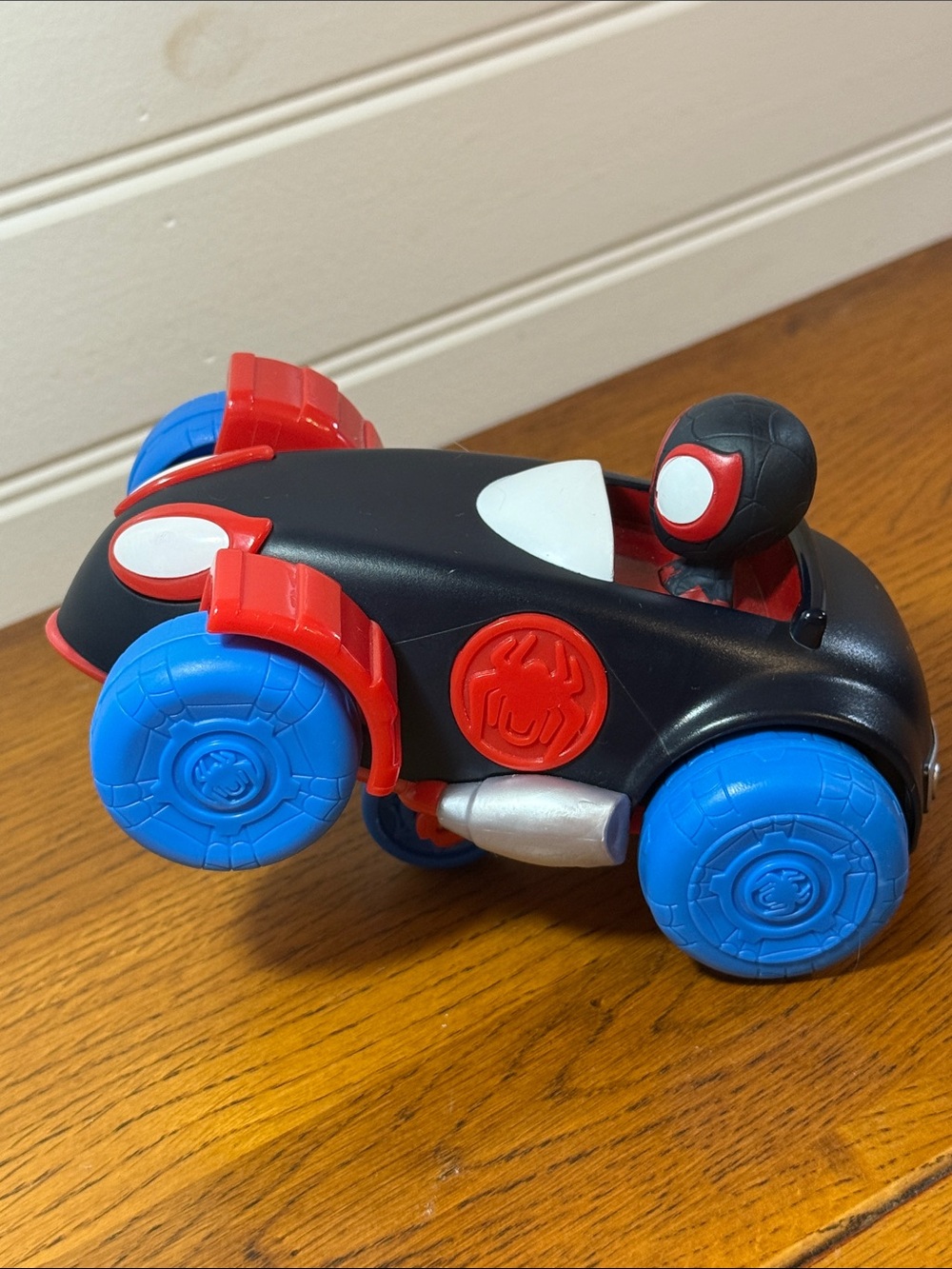 Spidey and His Amazing Friends Webbed Wheelies Spiderman Pull Back Car Marvel